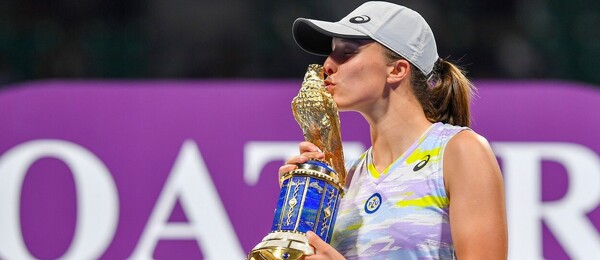 Tenistka Iga Swiatek po vítězství na turnaji WTA Qatar Open v Dauhá - WTA Dauhá ženy - program, výsledky, livestream