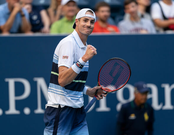 Tenis, John Isner z USA - Zdroj lev radin, Shutterstock.com