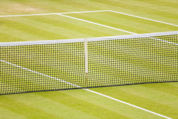 Tenis, travnatý povrch - ilustrační foto