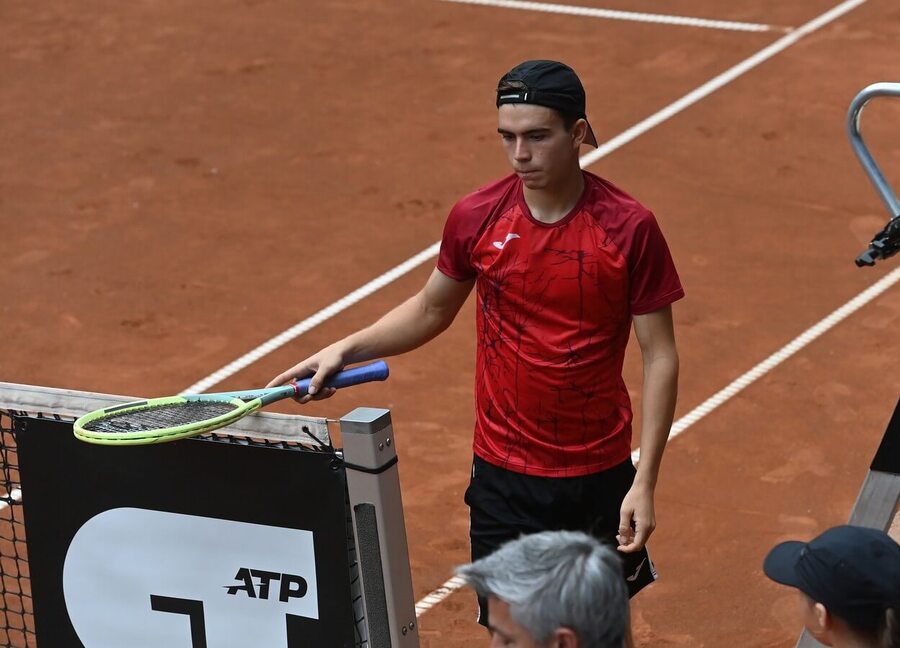 Tenis, ATP, Dalibor Svrčina při zápase na challengeru v Prostějově
